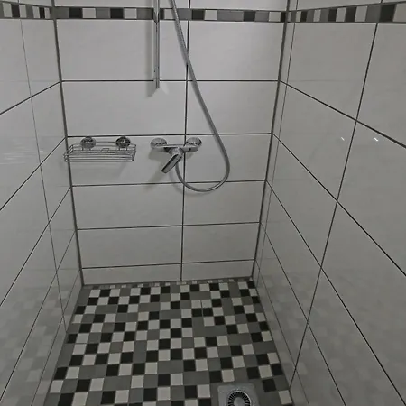 Ferienwohnung-monteurzimmer Rolandseck Апартаменты